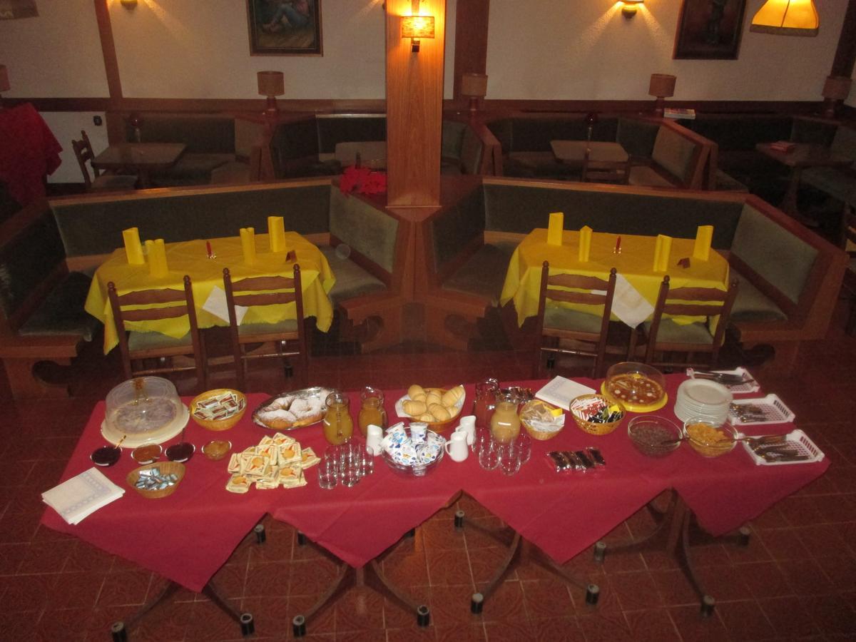 Albergo Club21 Лавароне Экстерьер фото